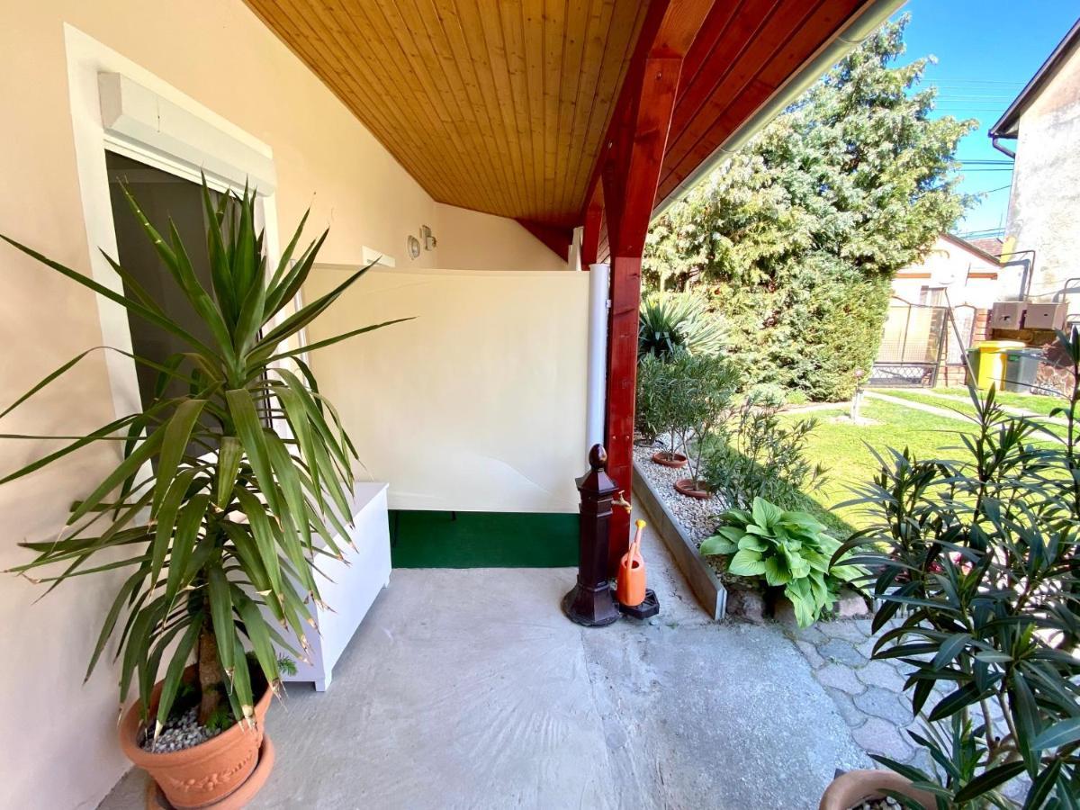 Do-Ti Apartmanhaz Balatonlelle Exterior photo